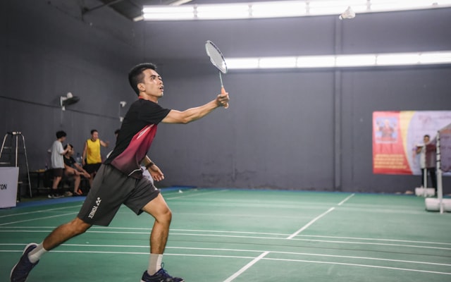 Kỹ thuật phát cầu cao sâu và phát cầu ngắn hiệu quả