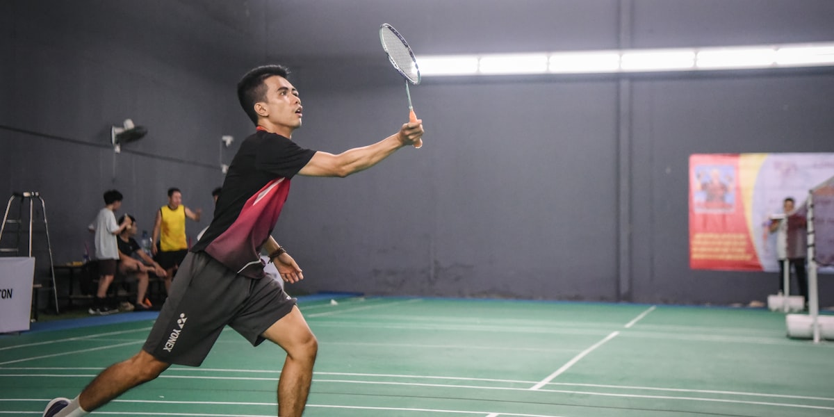 7 lợi ích sức khỏe tuyệt vời khi chơi cầu lông thường xuyên